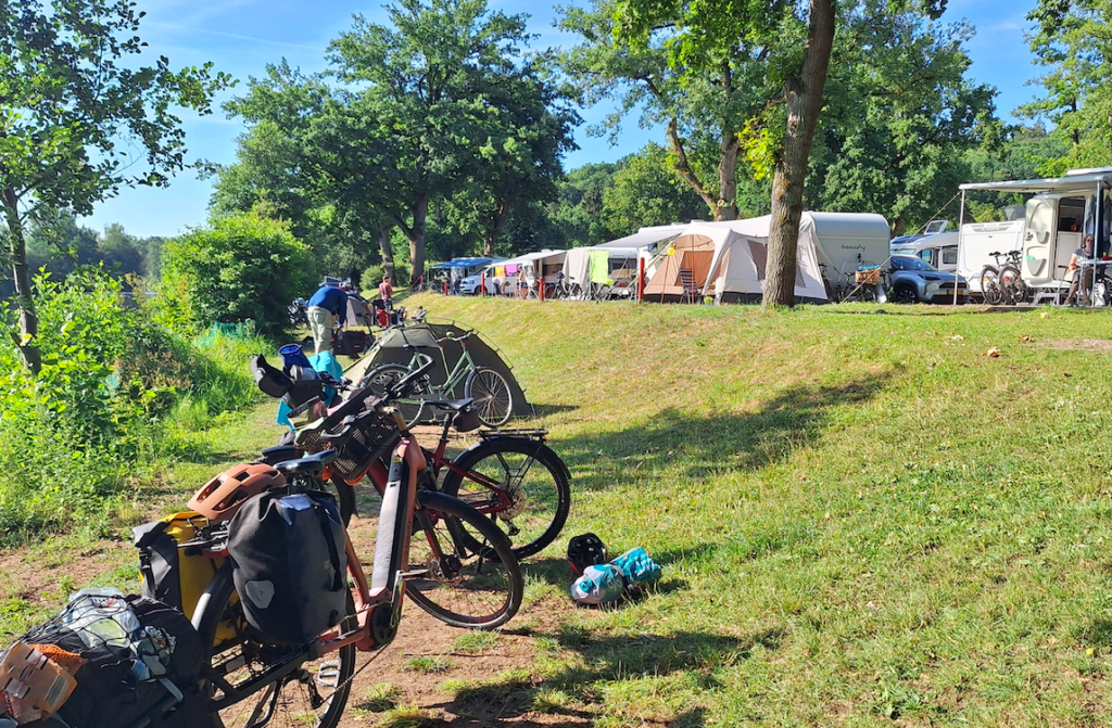 Morgensonne auf der Campinginsel