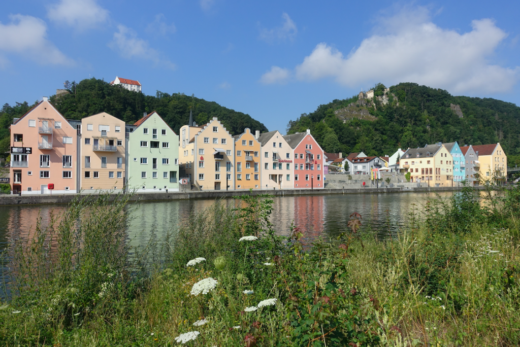 Blick auf Riedenburg und Schloss Rosenburg