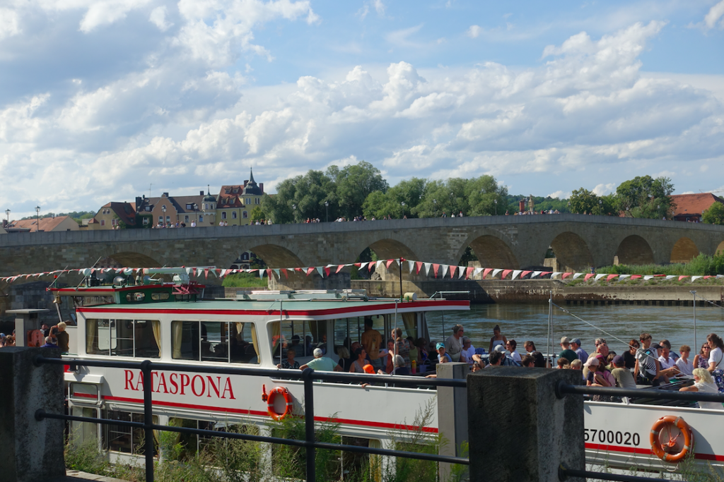 Extrarunde ohne Gepäck durch Regensburg