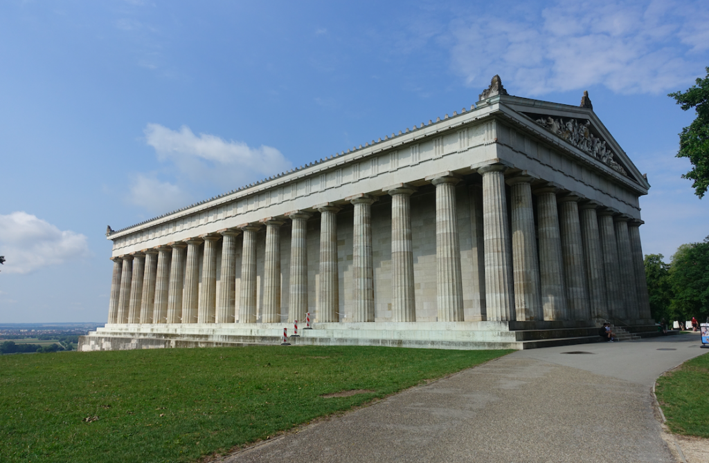 Die Walhalla in ihrer ganzen Pracht