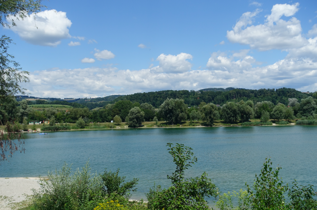 Und immer wieder: an der schönen blauen Donau