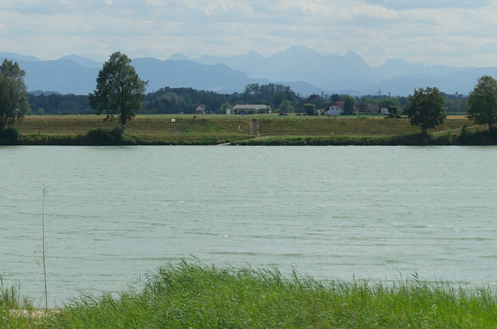 Da sind sie endlich eindeutig: die Alpen!