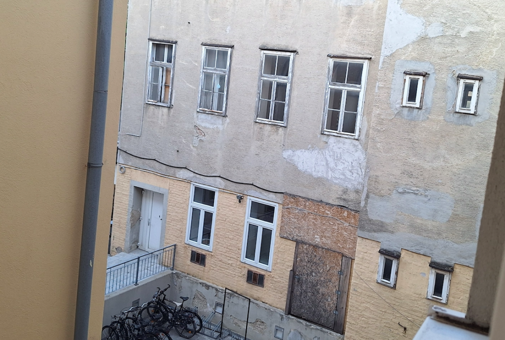 A&O-Hostel … oder JVA?