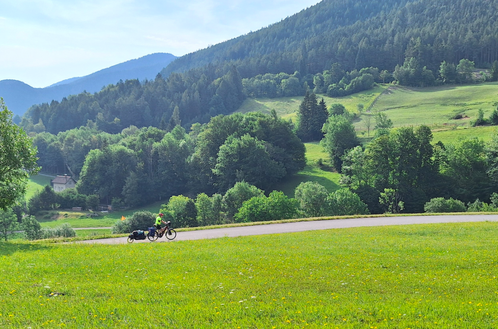 Do kimmt er uf die nächste Spitzkehren zua