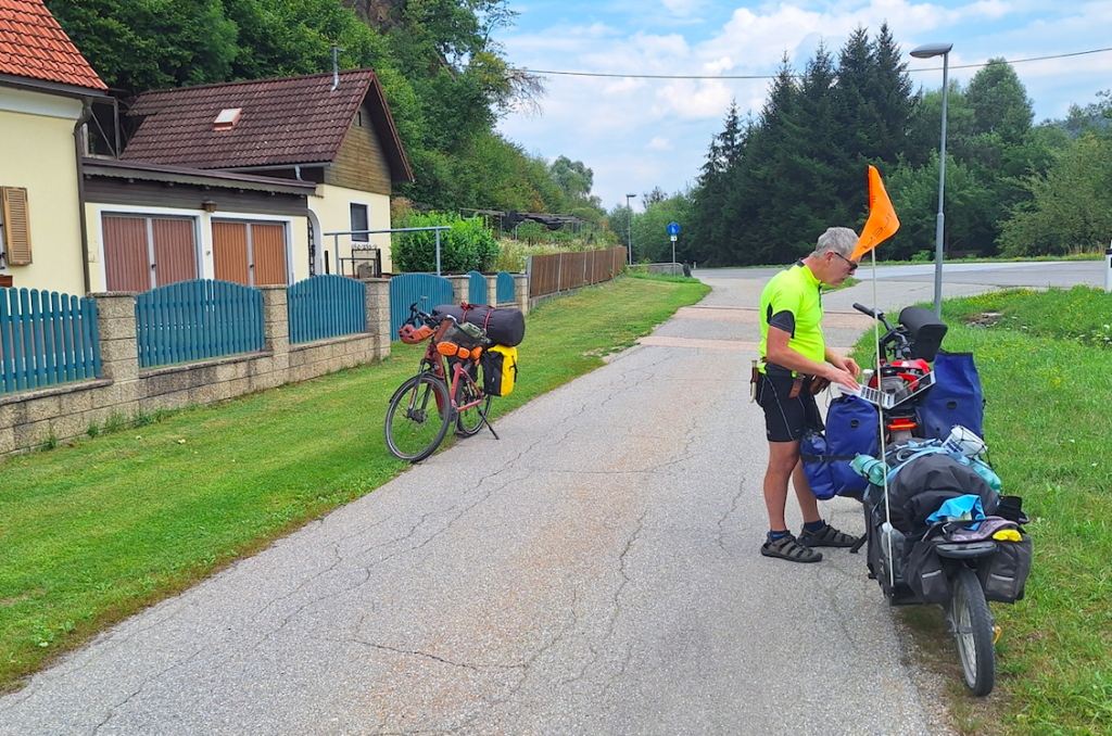 Äh? Hier ist doch die Grazer Straße 36???