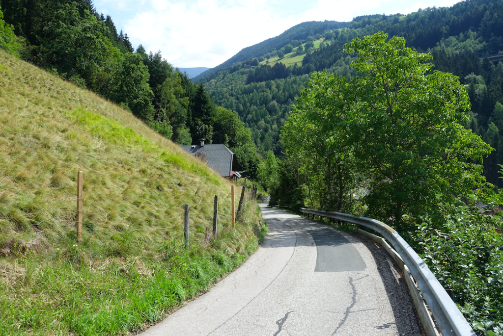 19 % Steigung von Eisentratten zum Gasthof