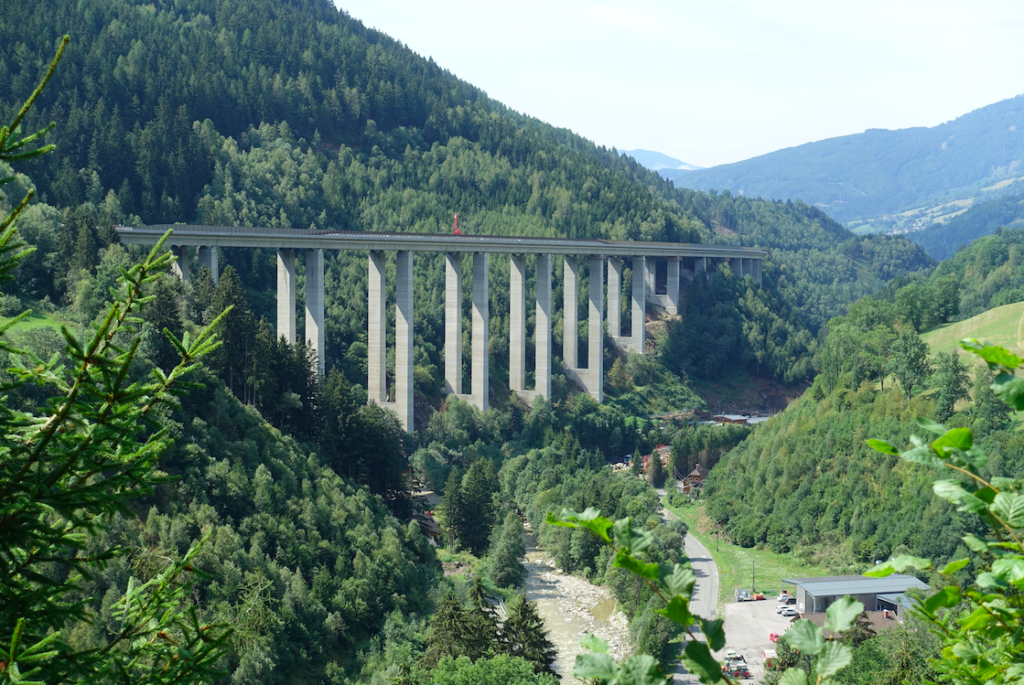 Und nochmals ein Teil der Kremstalbrücke