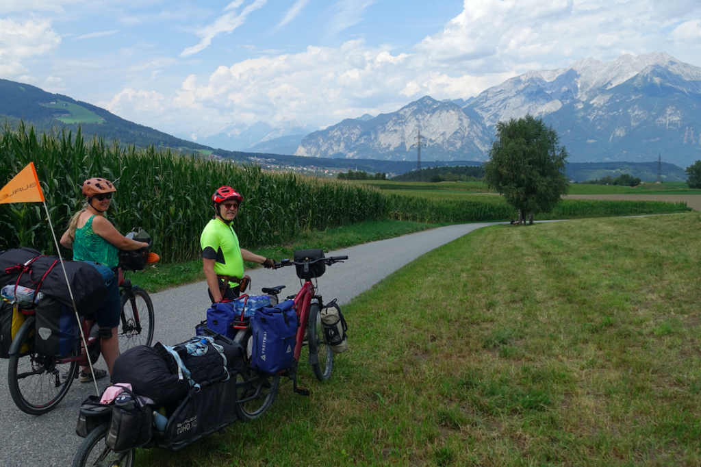 Kurze Pause für ein Foto: Doch dann kommt Roland und fotografiert uns Beide. Danke!