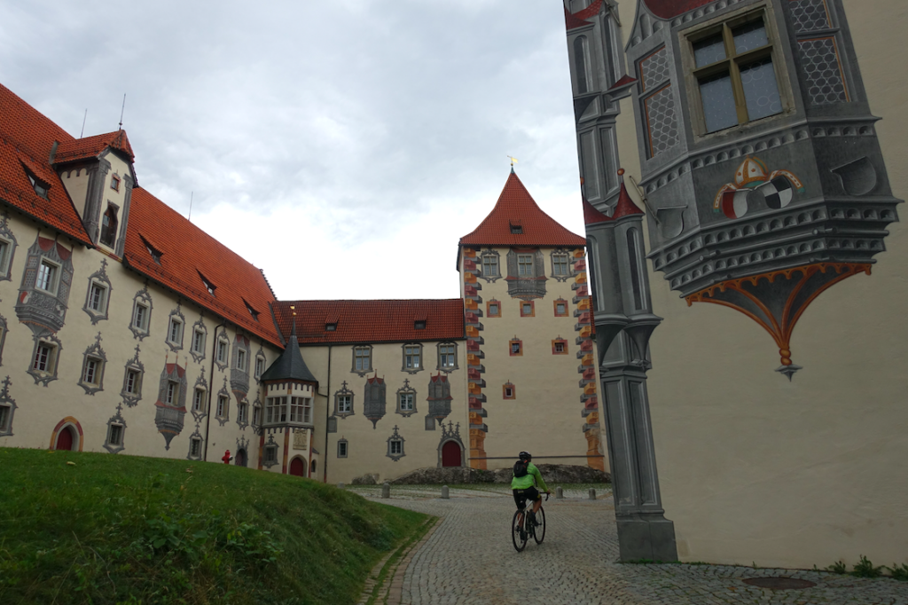 Innenhof des Hohen Schlosses Füssen …