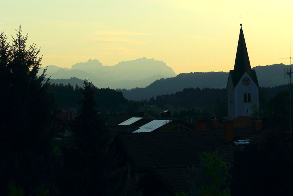 Blick auf den 2.502 m hohen Säntis, der schon in der Schweiz liegt