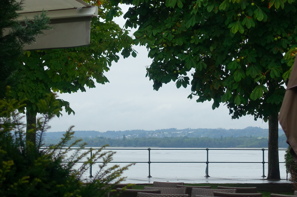 Bodensee unter dicken Wolken …