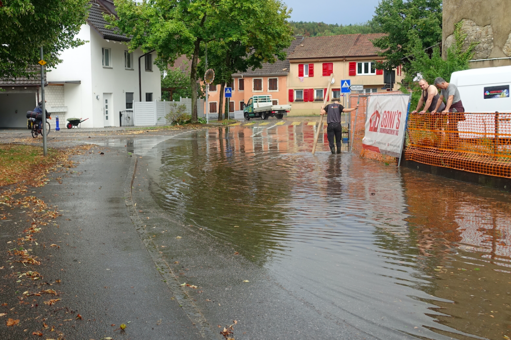 … der dann nach dem Ereignis zu Überflutungen führte