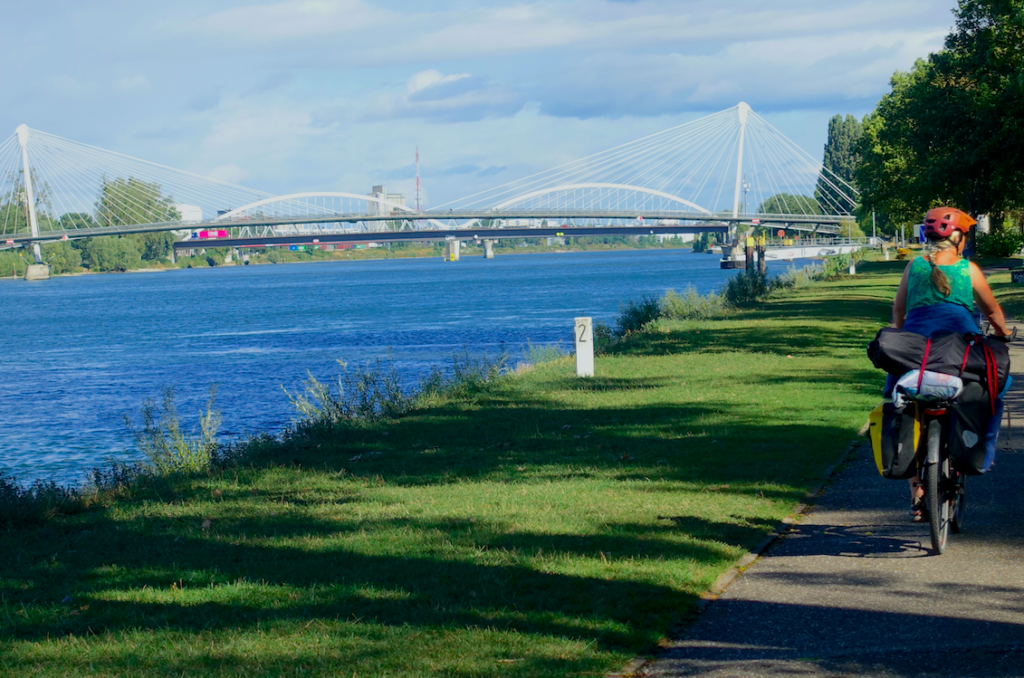 Brücke von Kehl nach Straßburg … von der französischen Stadt sahen wir nichts